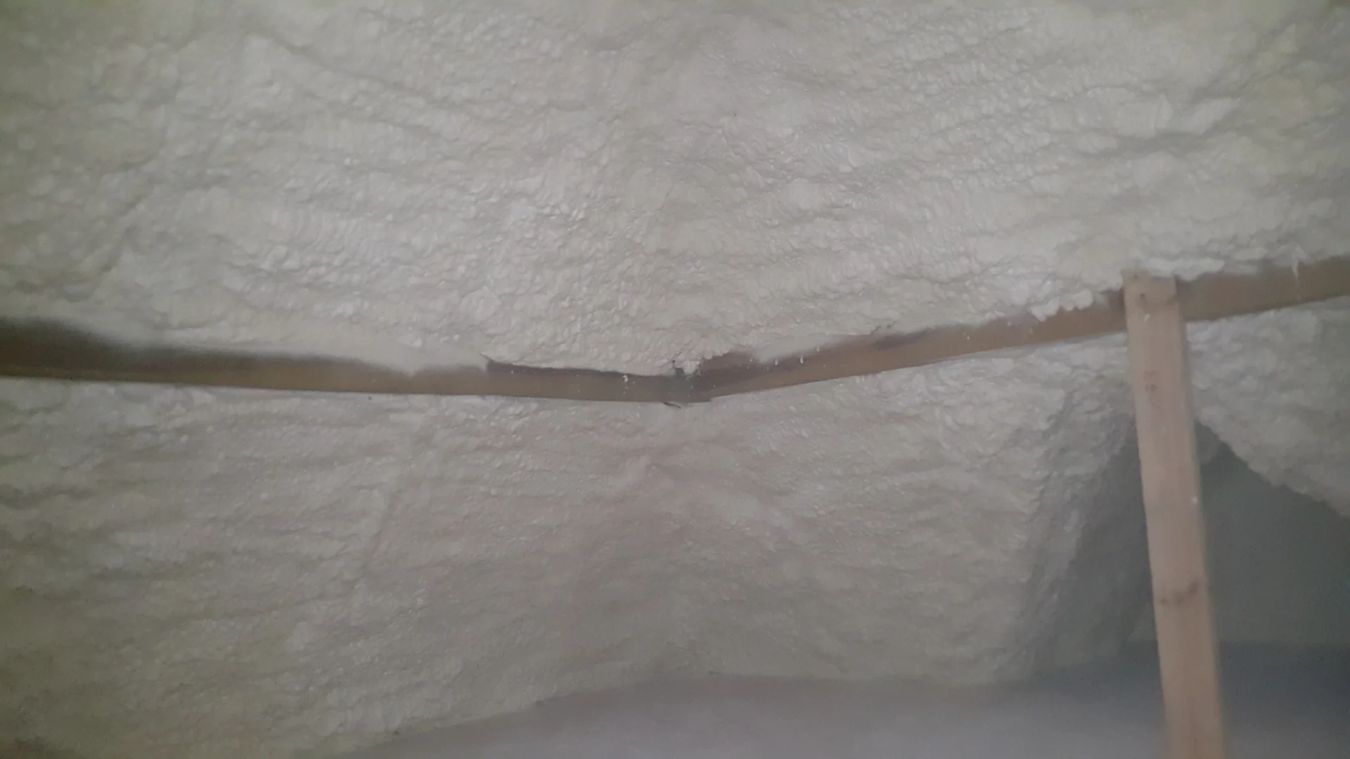 Izolacja natryskowa Głowaczów - antygrzybiczna izolacja poliuretanowa to ostateczne i niezwykle skuteczne rozwiązanie na pleśń