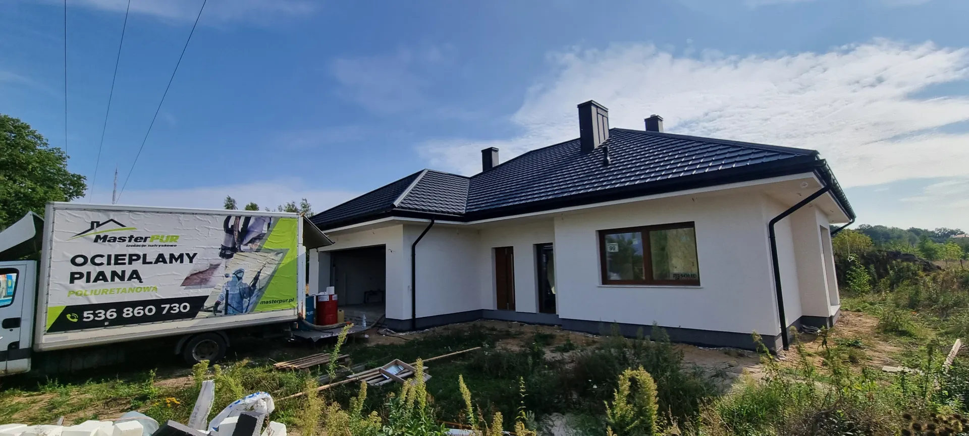 zabezpieczone poddasze przed natryskiem piany poliuretanowej