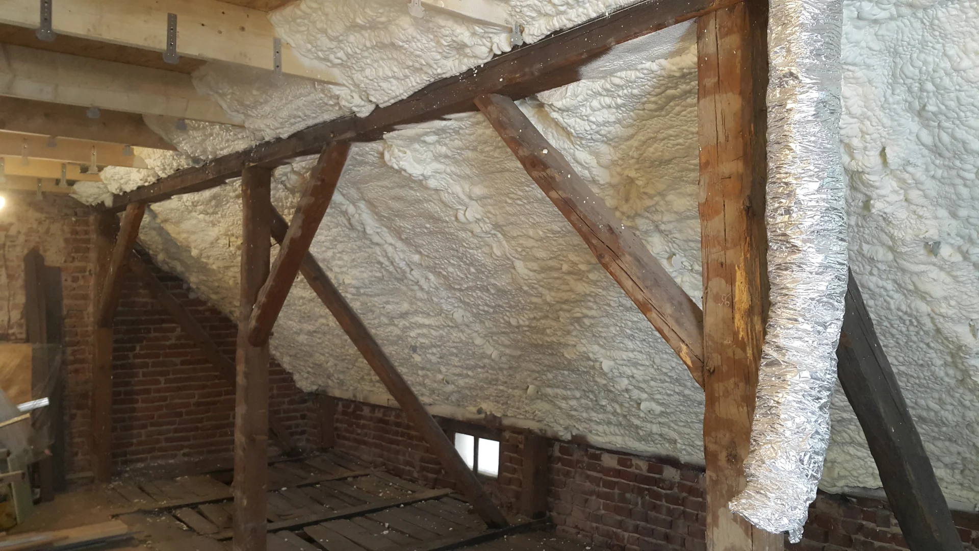 Po natrysku: kiedy możesz wchodzić z wykończeniem i zabudową?