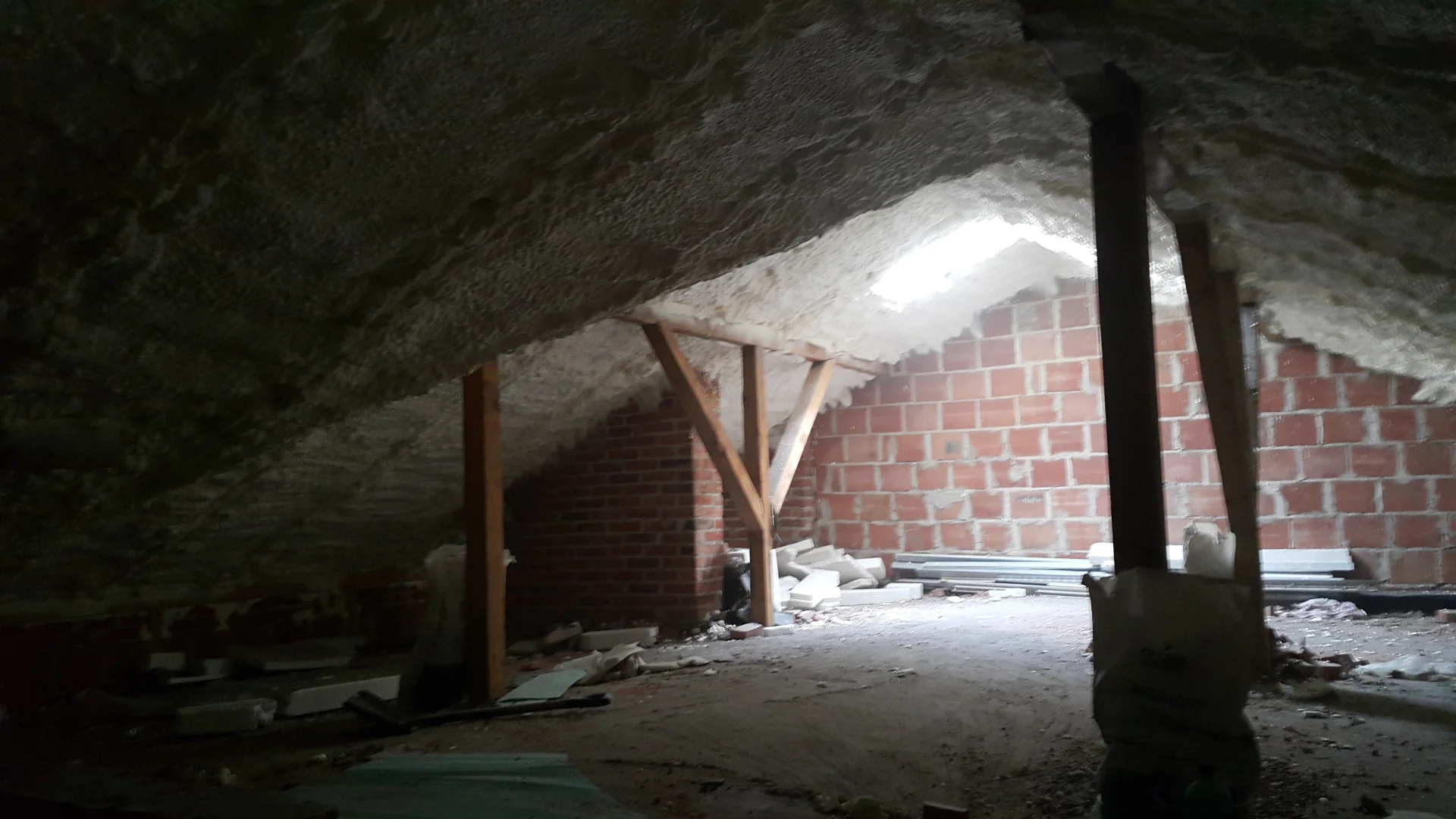 Pianka PUR a odporność na szkodniki: Co musisz wiedzieć?